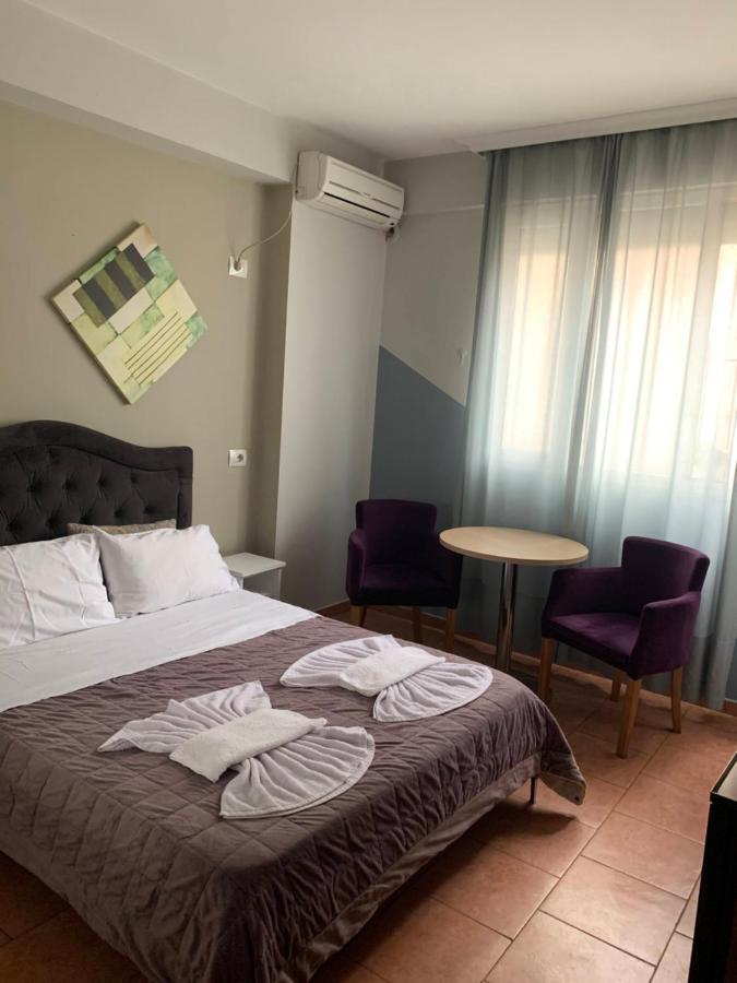 Guest House De Rada Тирана Екстериор снимка