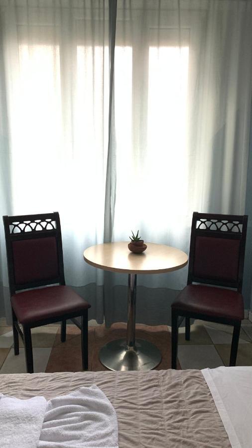 Guest House De Rada Тирана Екстериор снимка