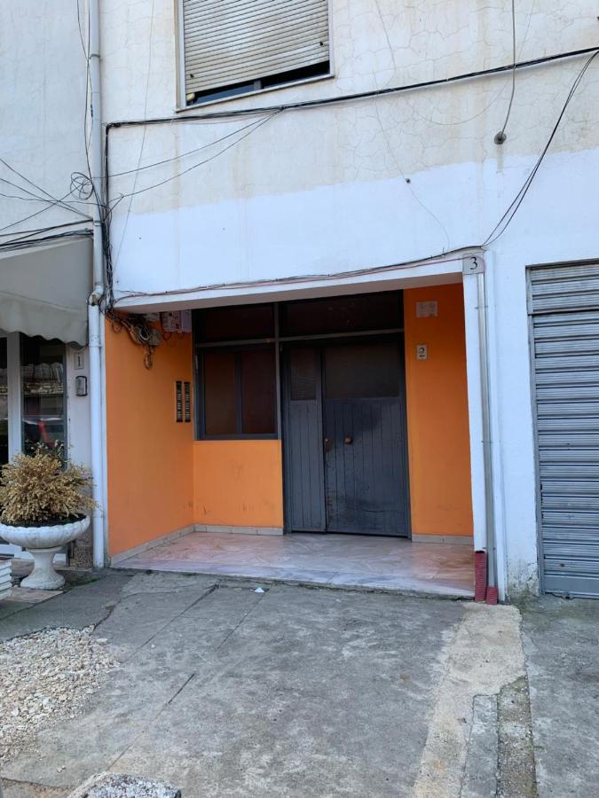 Guest House De Rada Тирана Екстериор снимка