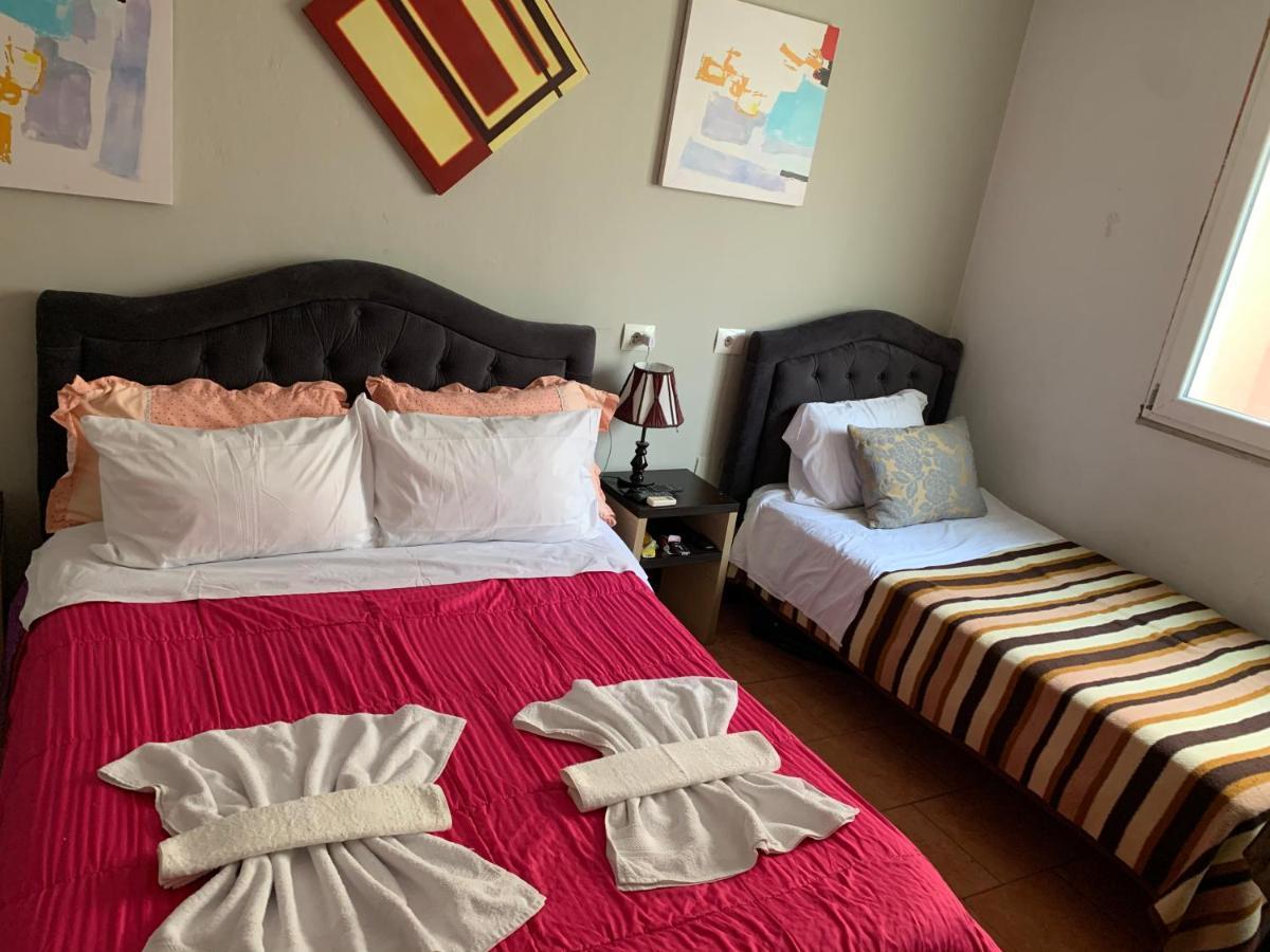 Guest House De Rada Тирана Екстериор снимка